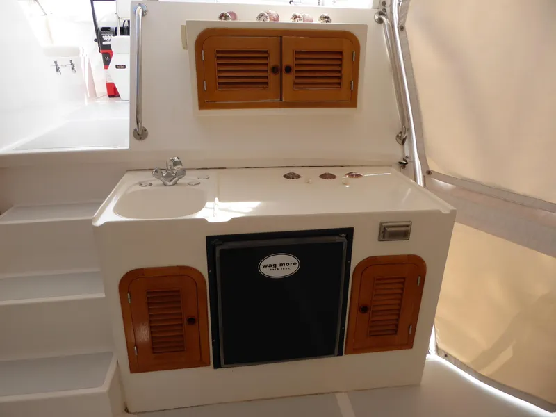 Wet bar mini fridge