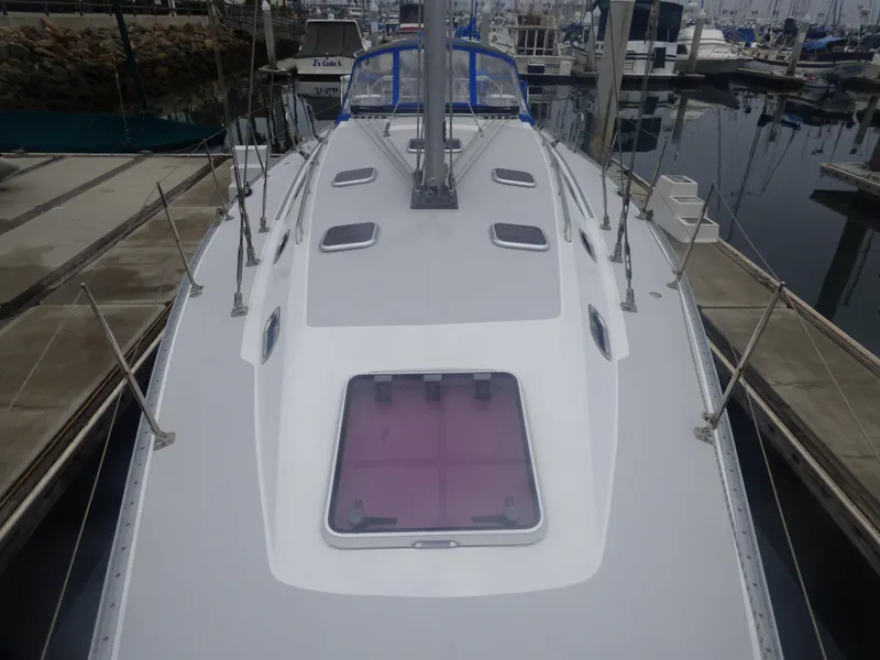 2010 Catalina 445