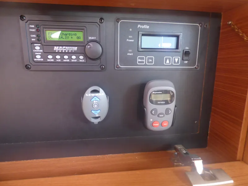 2010 Catalina 445