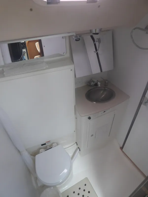 2010 Catalina 445