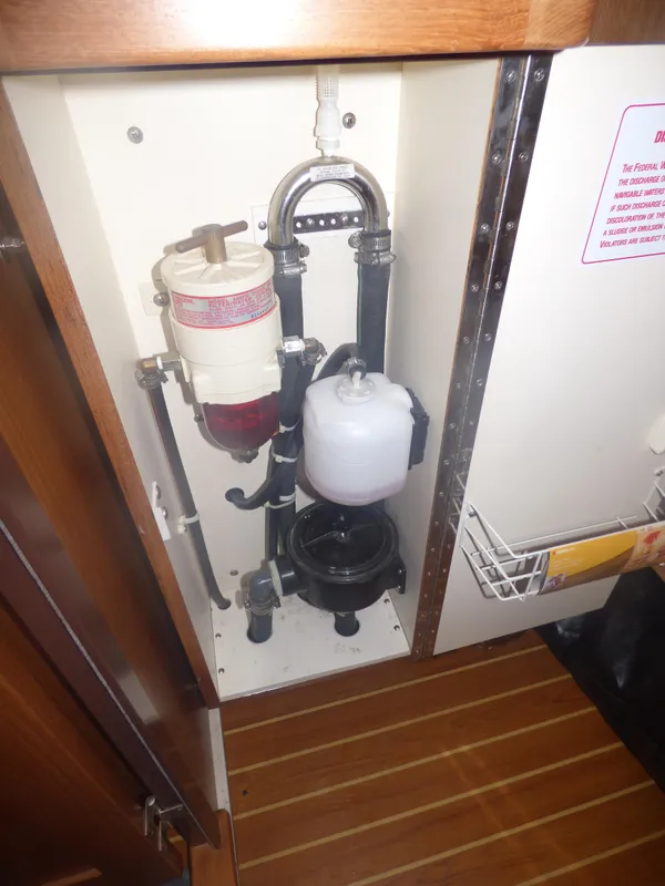 2010 Catalina 445