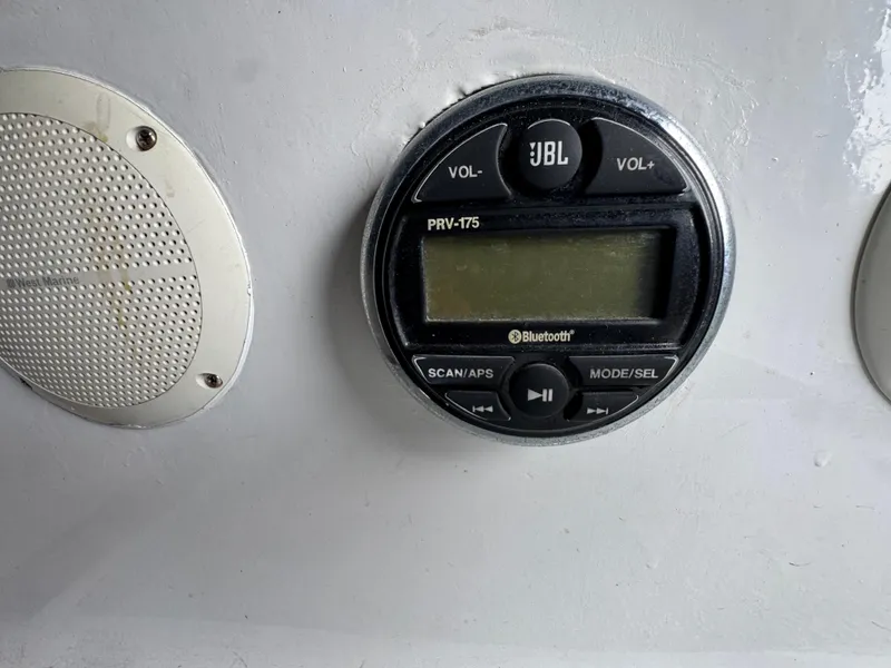 JBL PRV-175 Bluetooth stereo system on 1981 Morgan 416 Out Island yacht.