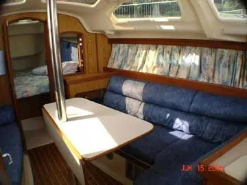 1999 Hunter 310