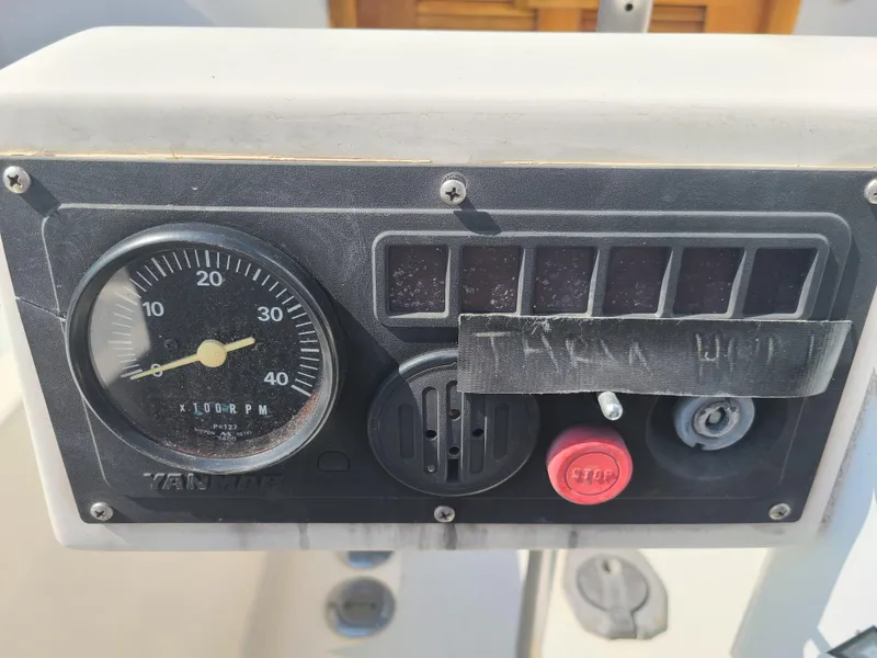 1990 Endeavour 42 Center Cockpit