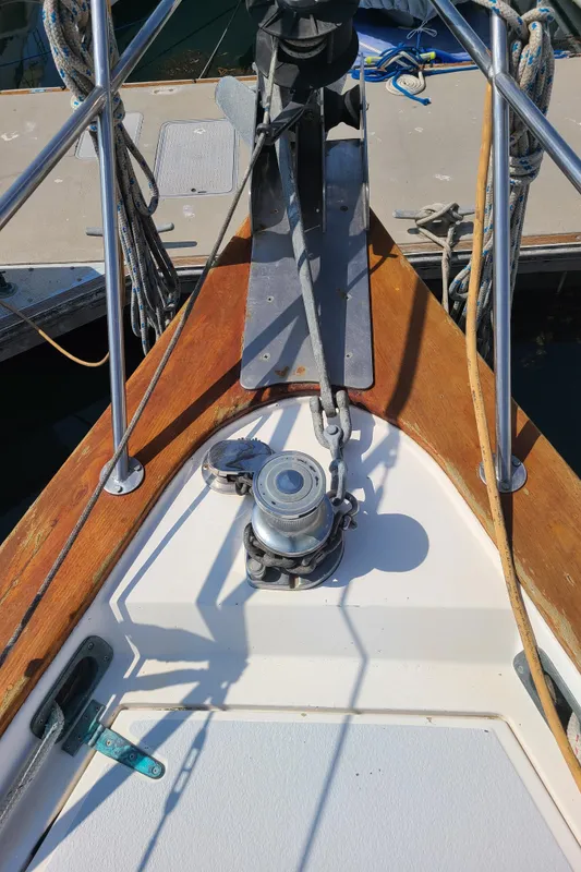 1990 Endeavour 42 Center Cockpit