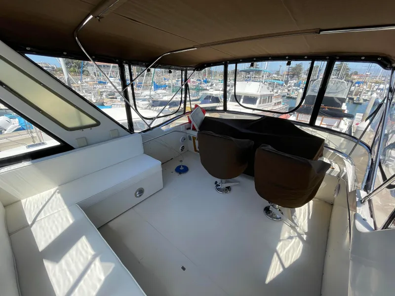 1984 Uniflite 38 Sportfisher