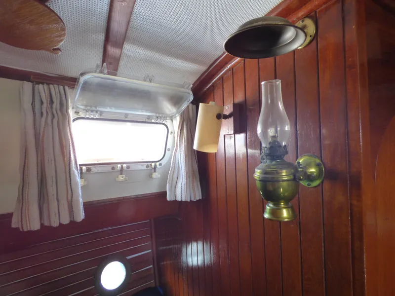 1979 Tung Hwa Fantasia 35 MK II