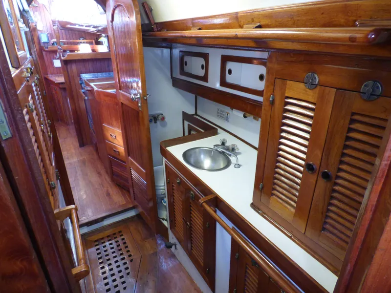1979 Tung Hwa Fantasia 35 MK II