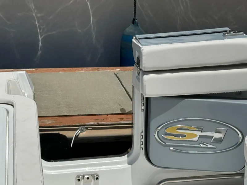 2021 Sea Hunt Gamefish 30 Coffin Box boat interior with logo detail.