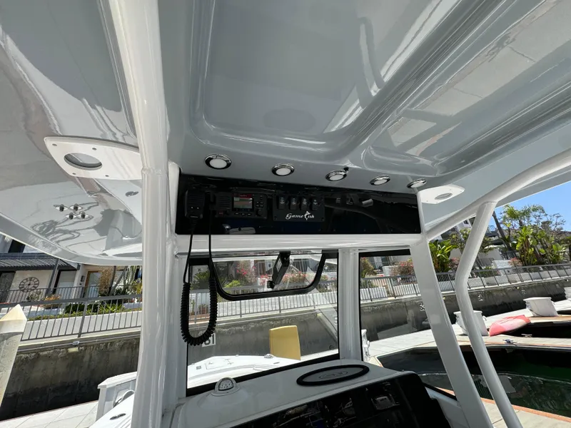 2021 Sea Hunt Gamefish 30CB