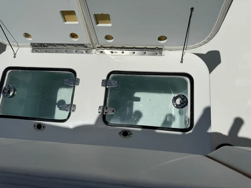 2021 Sea Hunt Gamefish 30CB