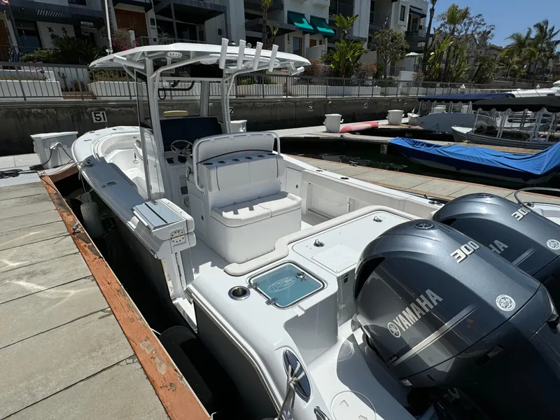 2021 Sea Hunt Gamefish 30CB