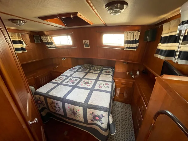 1985 PT 38 Trawler