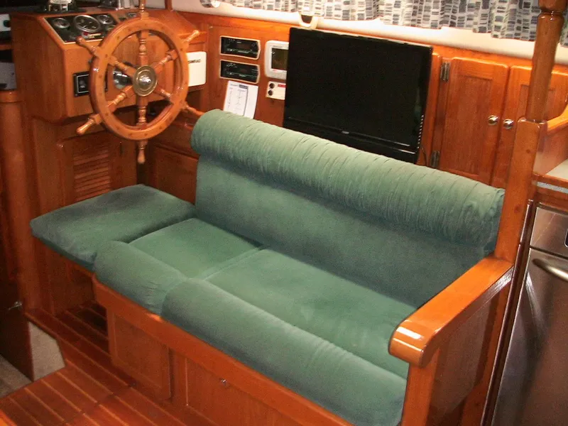 1984 Stamas PILOTHOUSE