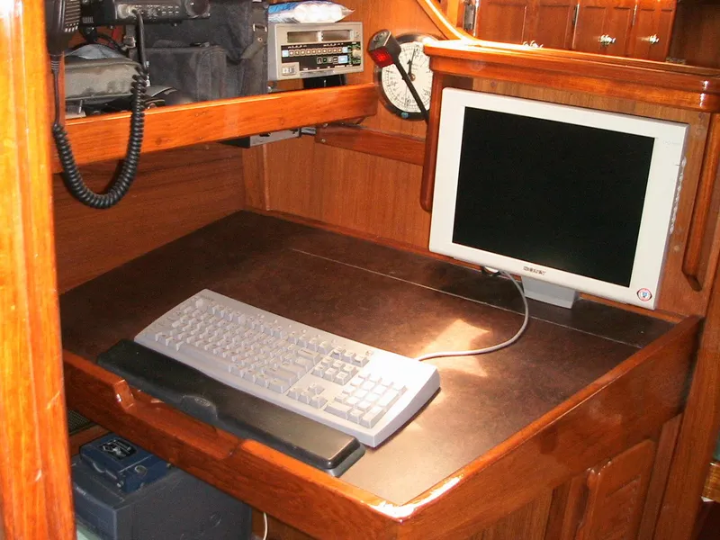 1984 Stamas PILOTHOUSE