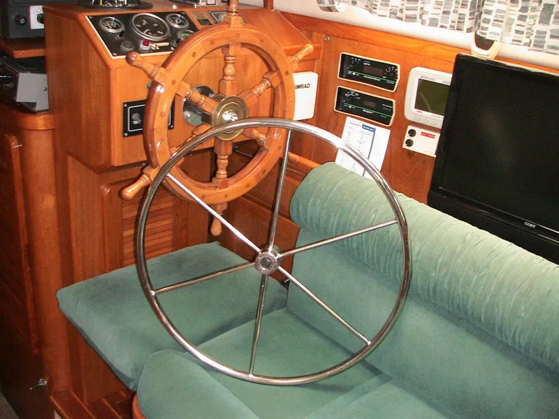 1984 Stamas PILOTHOUSE