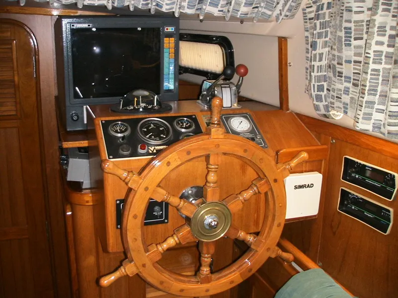 1984 Stamas PILOTHOUSE