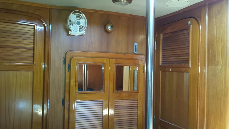 1984 Stamas PILOTHOUSE
