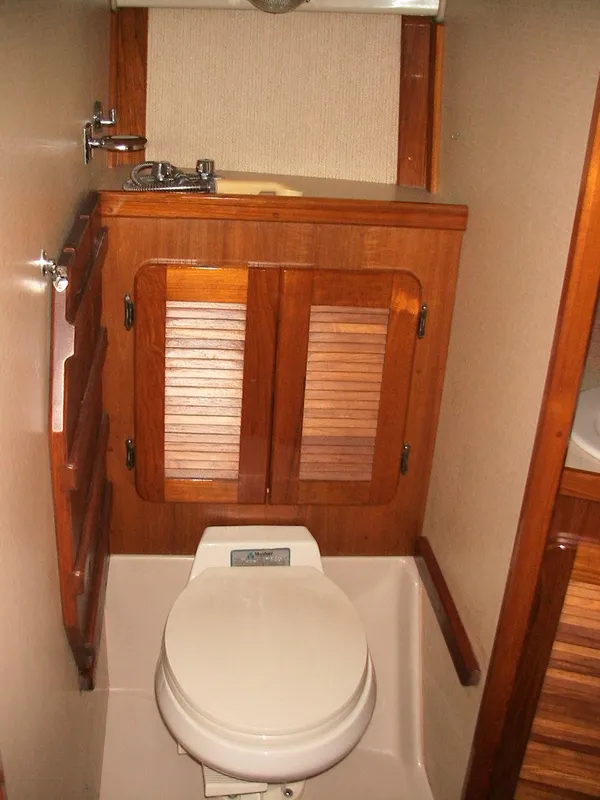 1984 Stamas PILOTHOUSE