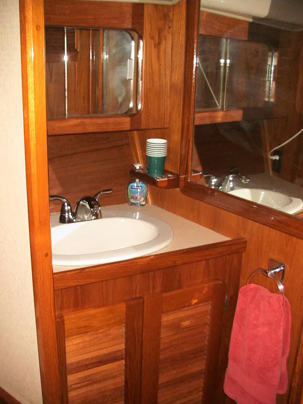 1984 Stamas PILOTHOUSE