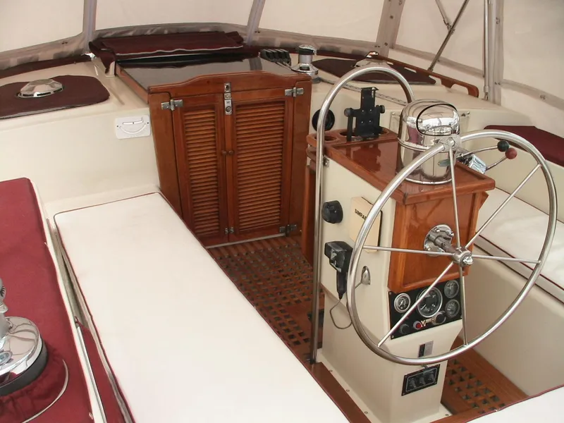 1984 Stamas PILOTHOUSE