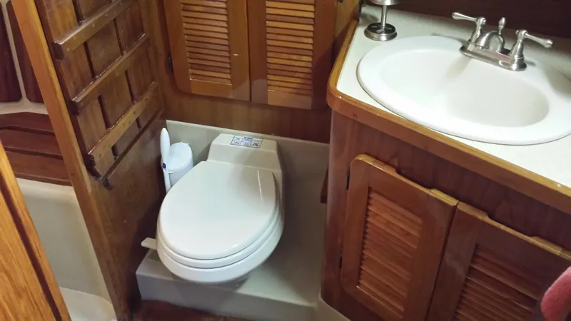 1984 Stamas PILOTHOUSE