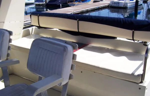 1988 Tollycraft SPORT CRUISER