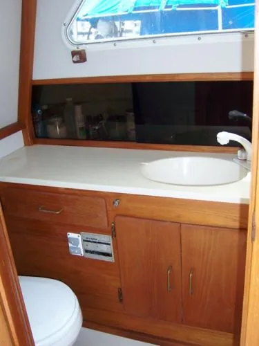 1988 Tollycraft SPORT CRUISER