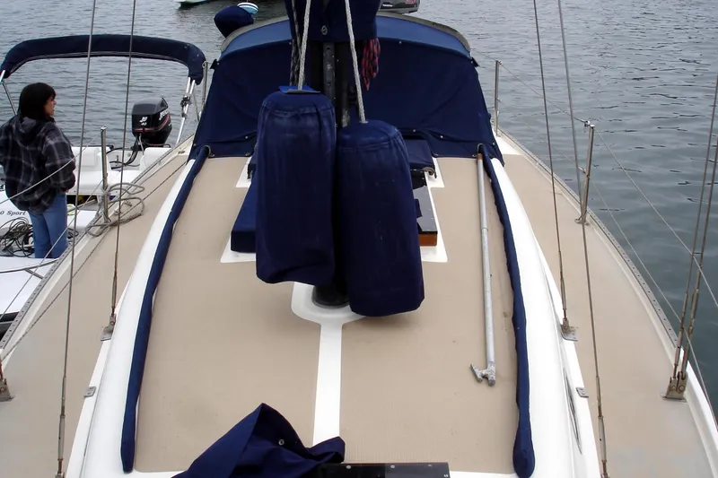 Deck looking aft-Lot's a canvas