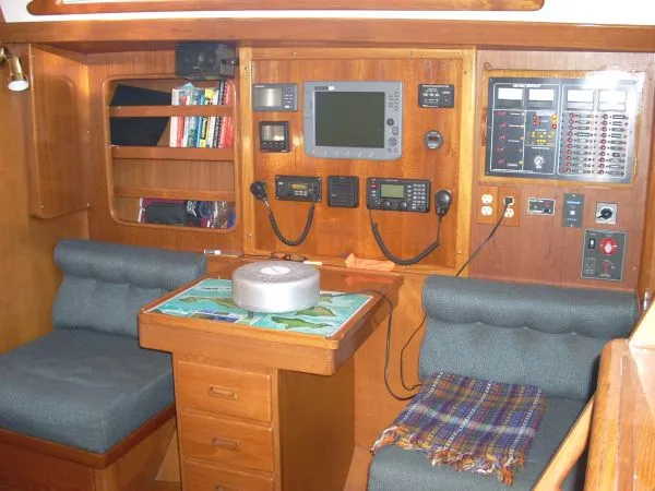 1990 Tayana