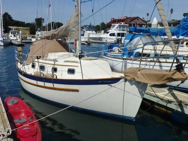 2001 Pacific Seacraft Dana 24
