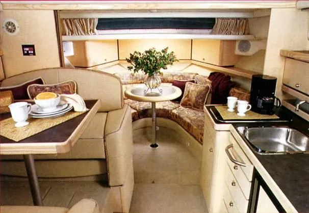 1998 Bayliner 3685 Avanti