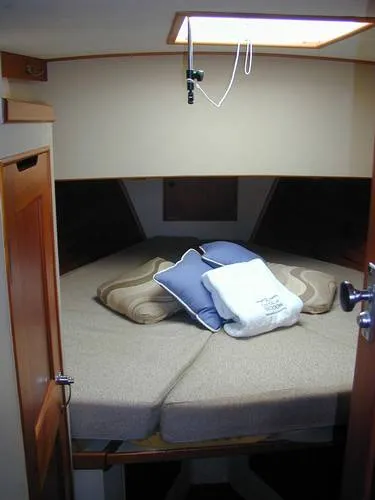 V-berth