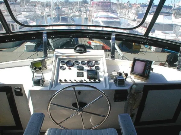 1990 DeFever Motor Yacht