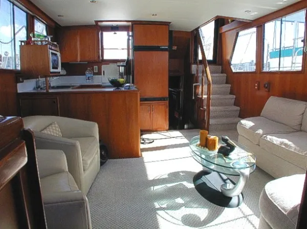 1990 DeFever Motor Yacht