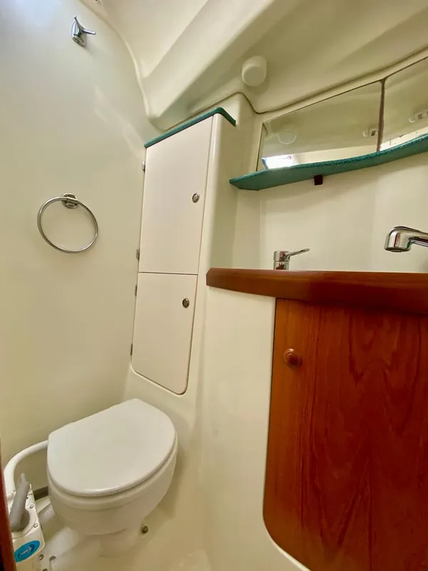 2003 Jeanneau Sun Oddessy 43