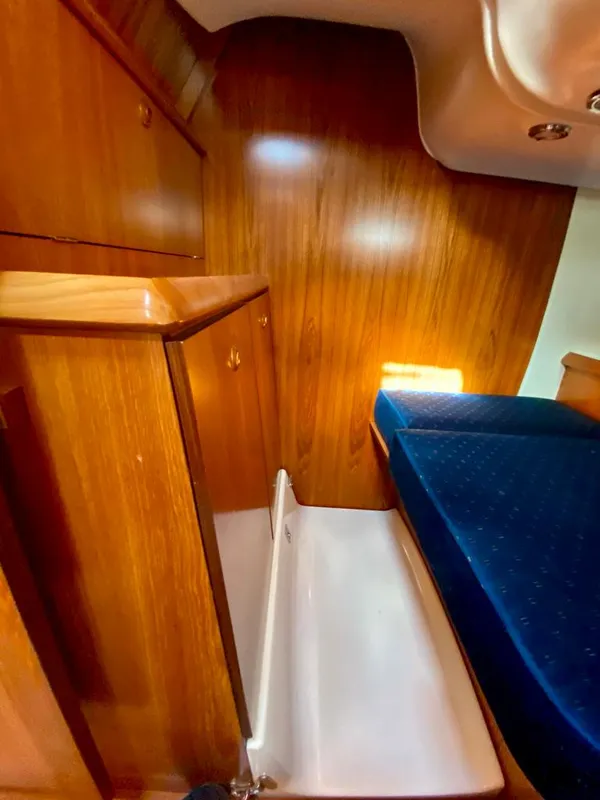 2003 Jeanneau Sun Oddessy 43