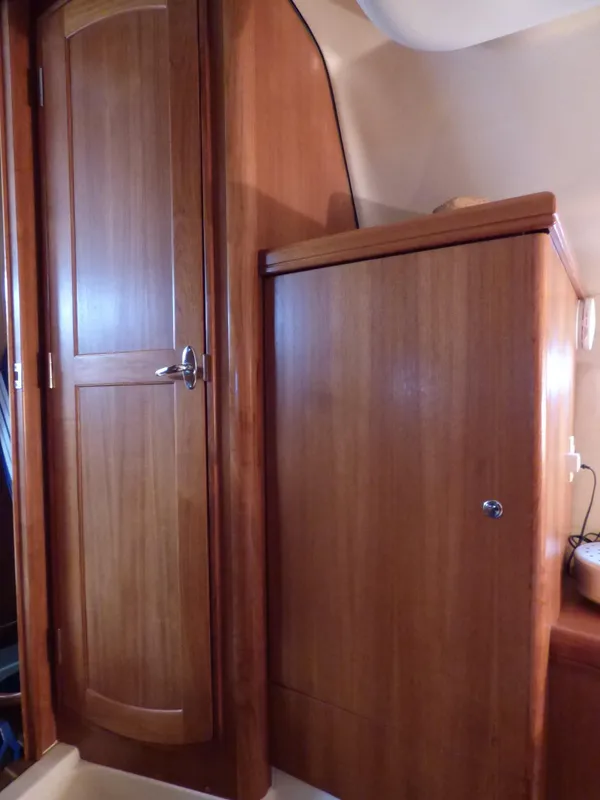 Aft Stateroom Hanging Locker