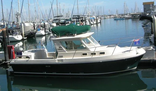 Albin 30 @ the dock
