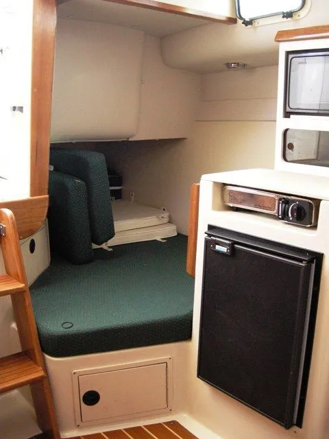 Quarter-berth
