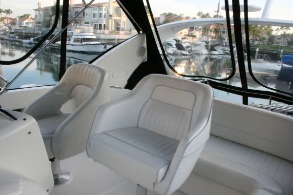 2004 Meridian 381 Sedan