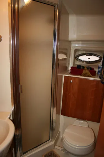 2004 Meridian 381 Sedan