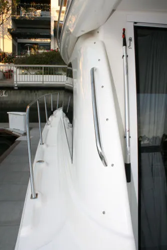 2004 Meridian 381 Sedan