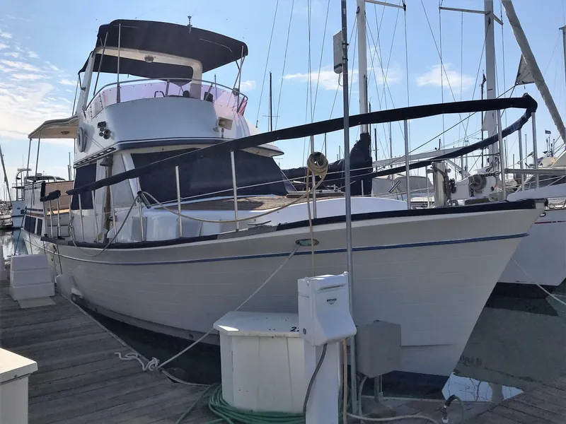 1982 Marine Trader AFT CABIN TRAWLER