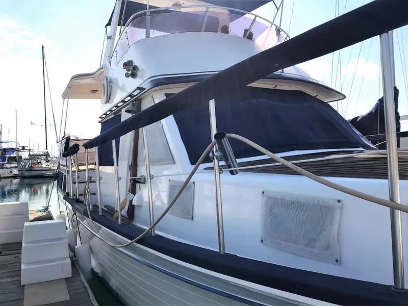 1982 Marine Trader AFT CABIN TRAWLER