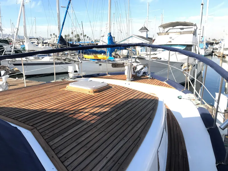 1982 Marine Trader AFT CABIN TRAWLER