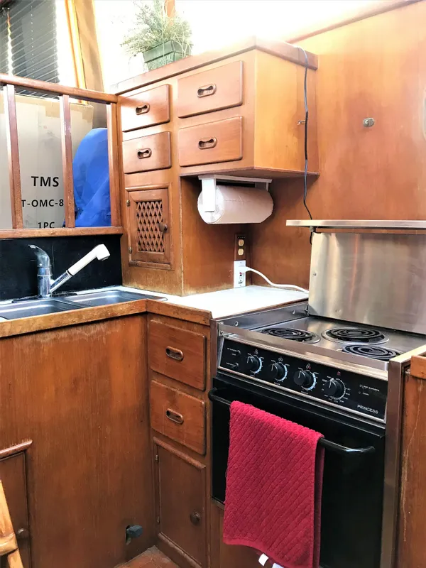1982 Marine Trader AFT CABIN TRAWLER