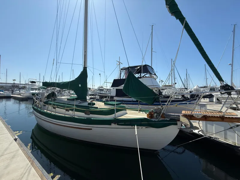 1982 Tayana 37