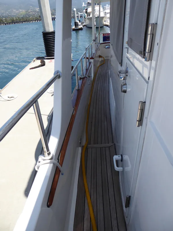 Side deck