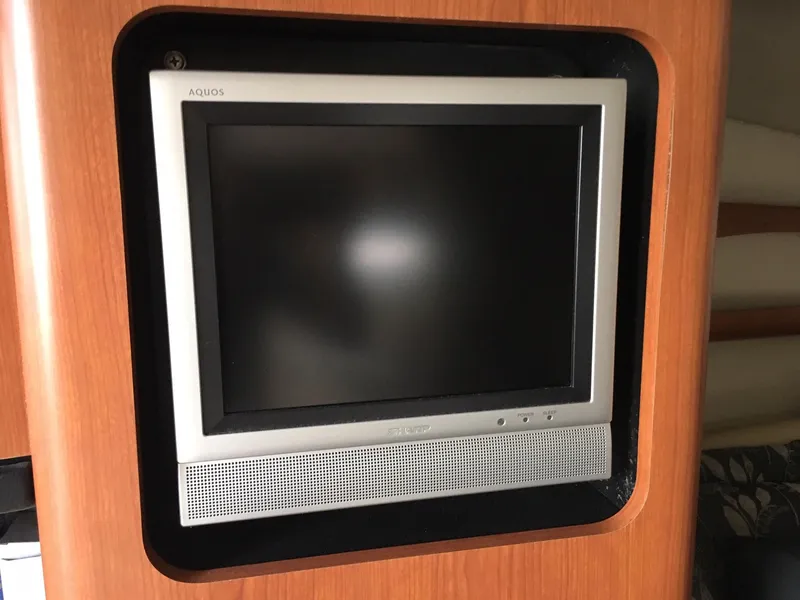2004 Chaparral 310 Signature